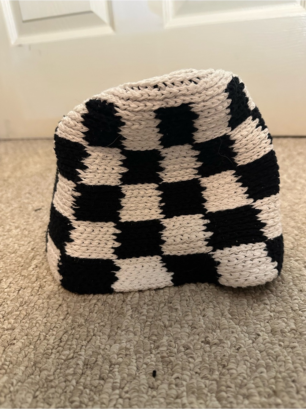 Urban outfitters Checker Knit Bucket Hat - Black & Cream